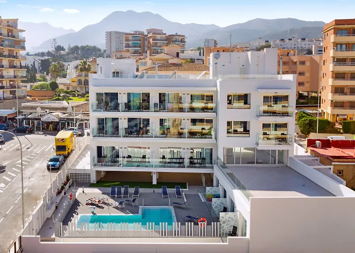 Carihuela Suites